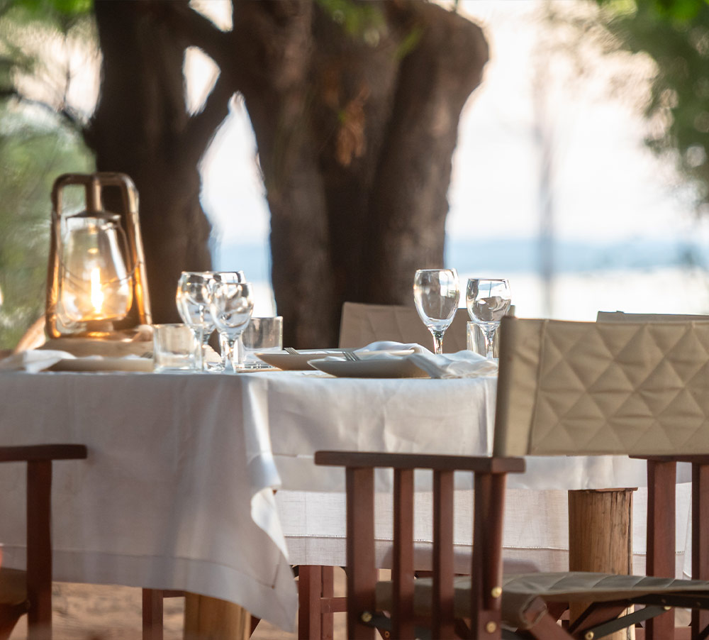 rhinosafaricamp_restaurant_03